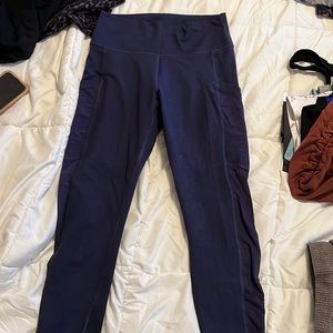 Fabletics Capri legggings